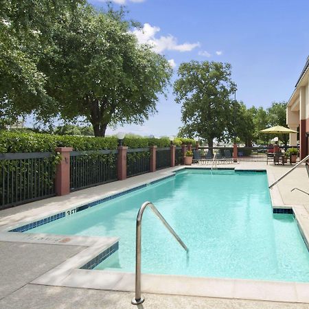 Baymont By Wyndham Lewisville Exterior foto